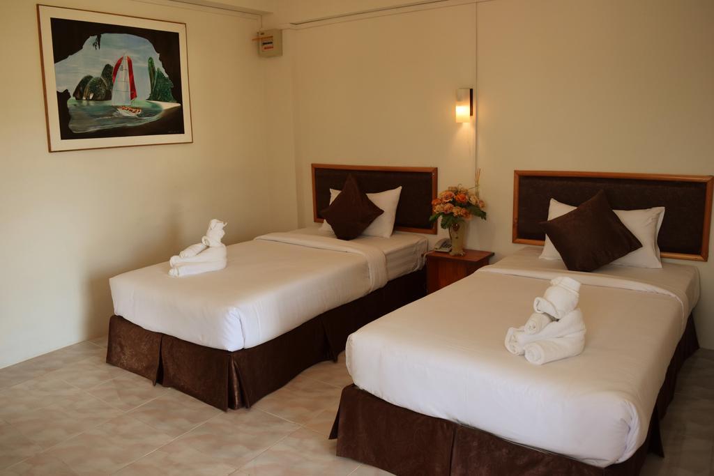 Hotel De Ratt Phuket Oda fotoğraf