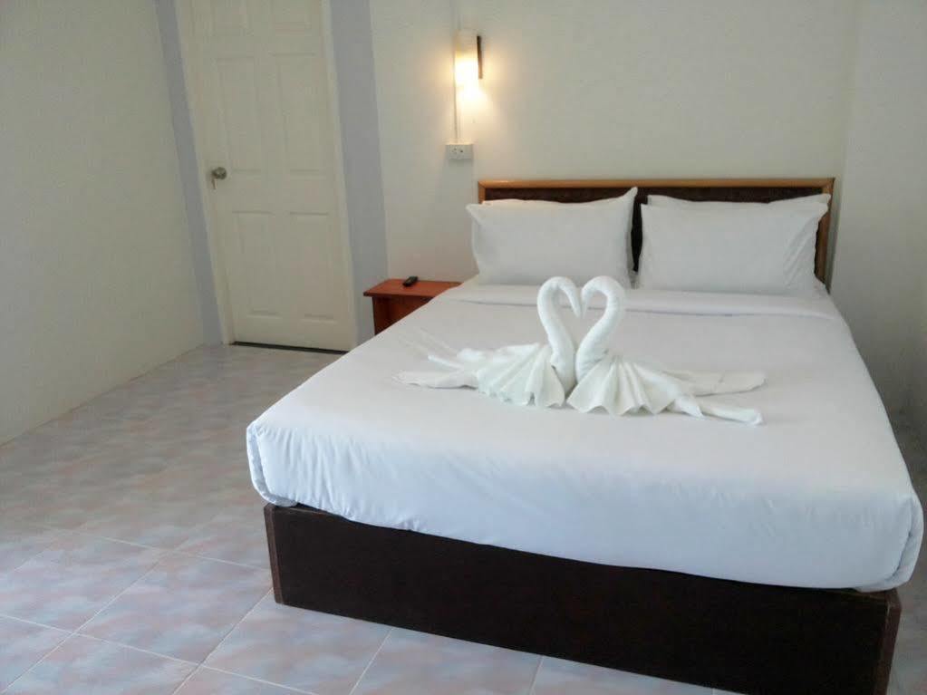 Hotel De Ratt Phuket Dış mekan fotoğraf