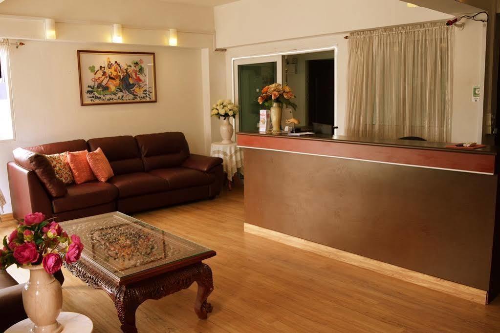 Hotel De Ratt Phuket Dış mekan fotoğraf