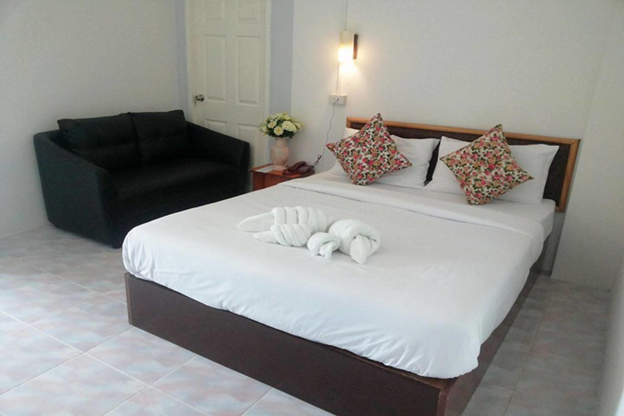 Hotel De Ratt Phuket Dış mekan fotoğraf
