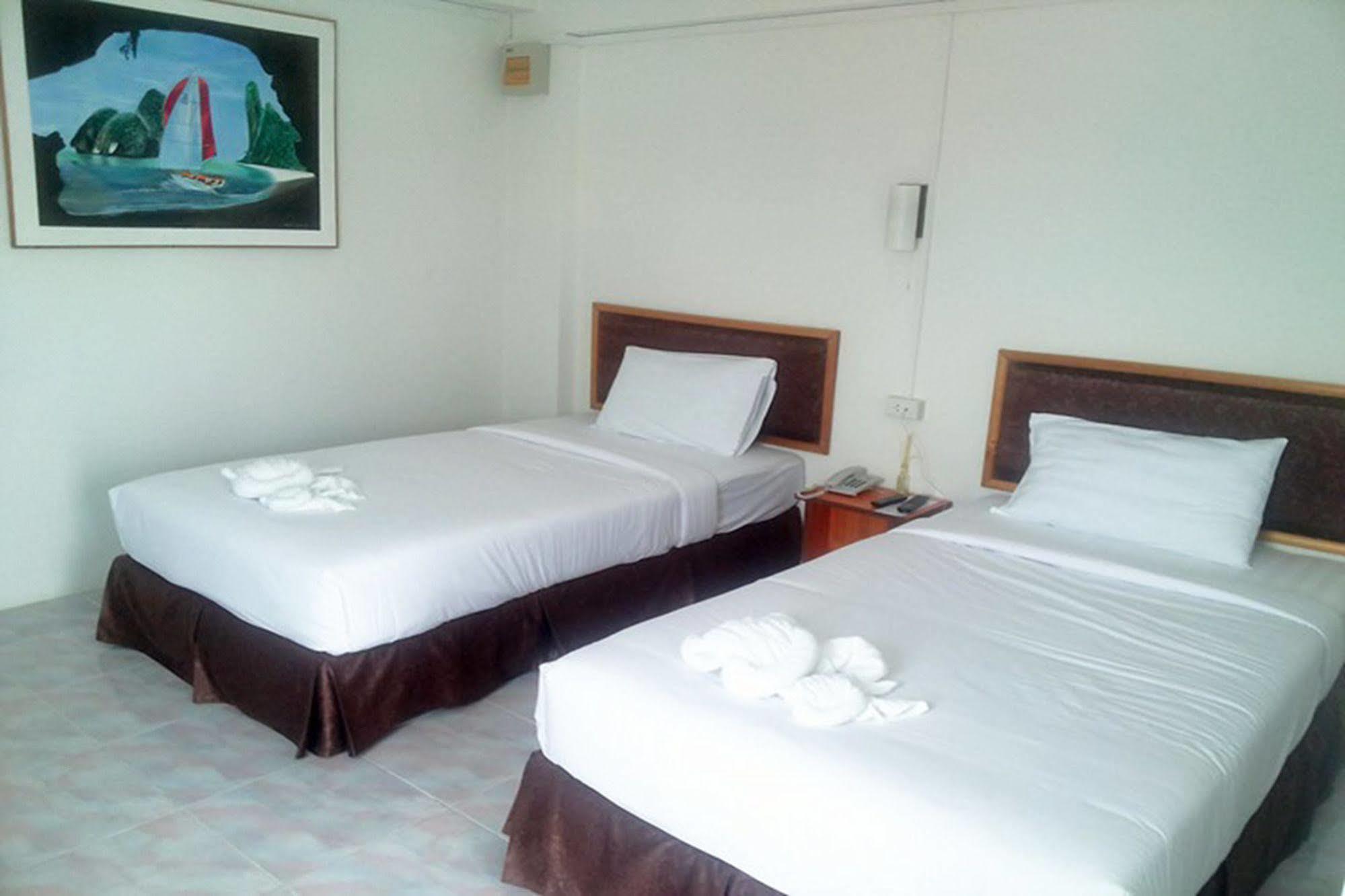 Hotel De Ratt Phuket Dış mekan fotoğraf