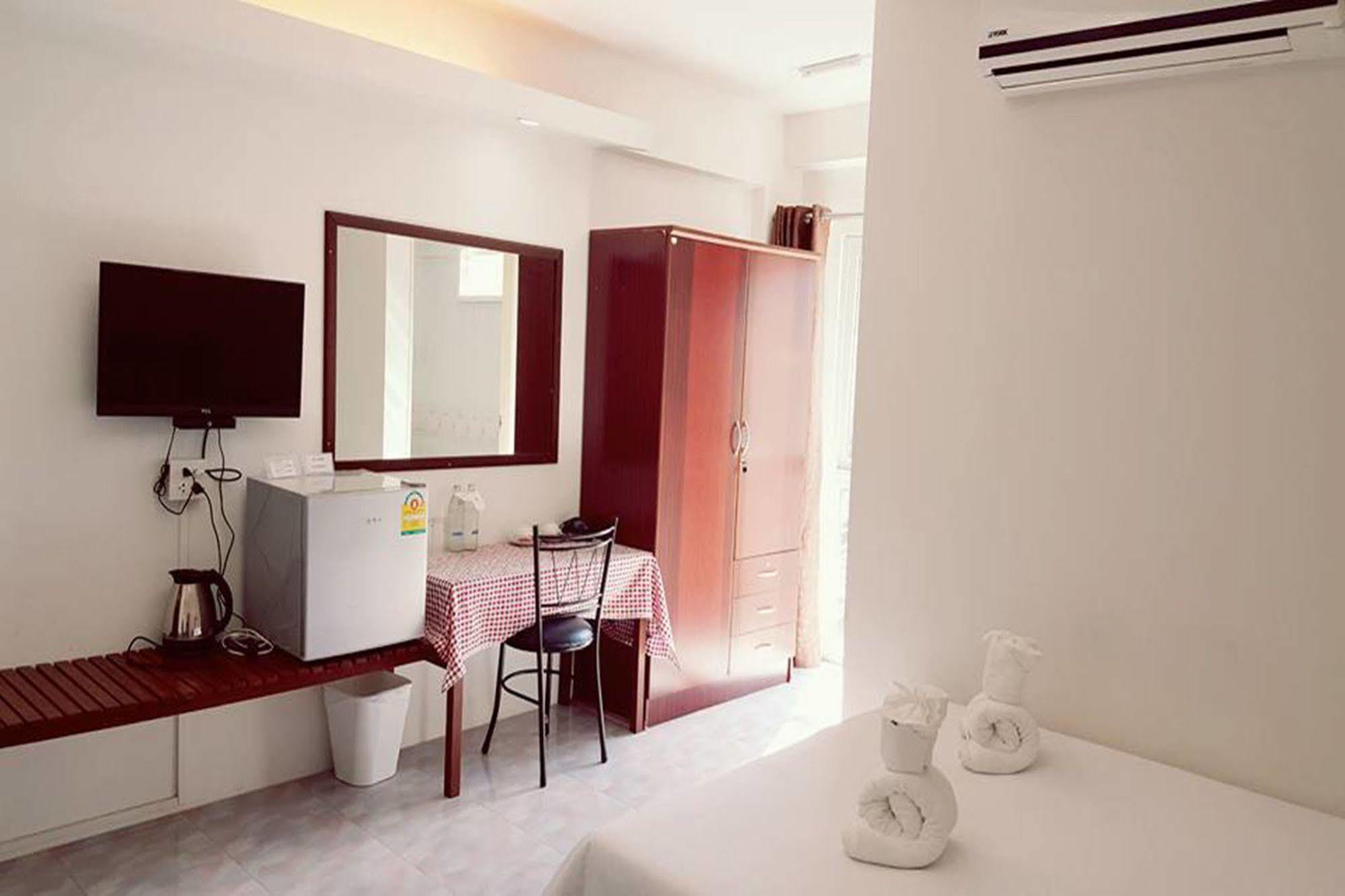 Hotel De Ratt Phuket Dış mekan fotoğraf