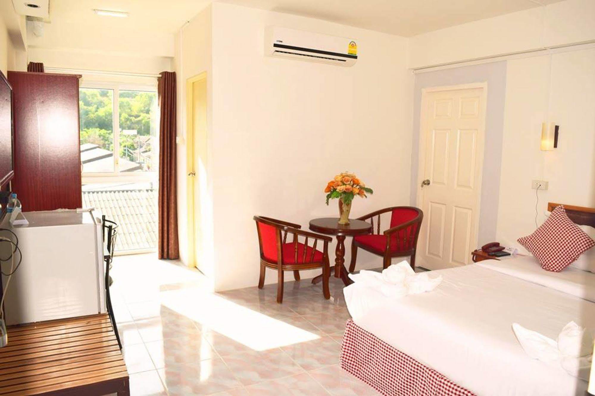 Hotel De Ratt Phuket Dış mekan fotoğraf